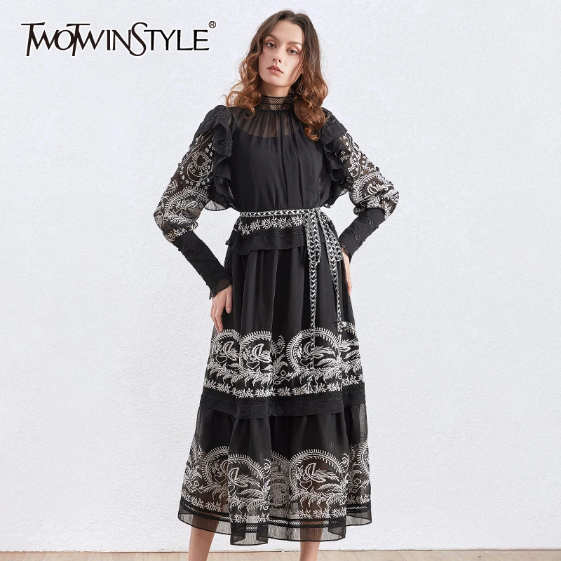 Twotwinstyle Borduren Ruffle Chiffon Jurk Vrouwelijke Lange Mouwen Lace Up Midi Jurken Vrouwen Casual Kleding 2020 Lente Zomer Twotwinstyle Borduren Ruffle Chiffon Jurk Vrouwelijke Lange Mouwen Lace Up Midi Jurken Vrouwen Casual Kleding 2020 Lente Zomer