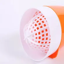 Plastic Hand Manual Juice Extractor Fruits Squeezer Orange Juicer Reamers Hand Press Travel Small Fruit Squeezer Machine