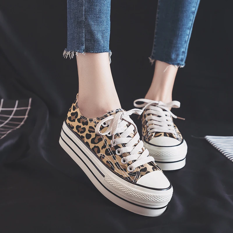 

Women Canvas Shoes White Platform Sneakers High Heel Chunky Sneakers Vulcanized Shoes Basket Femme Sneakers Women Tenis Feminino
