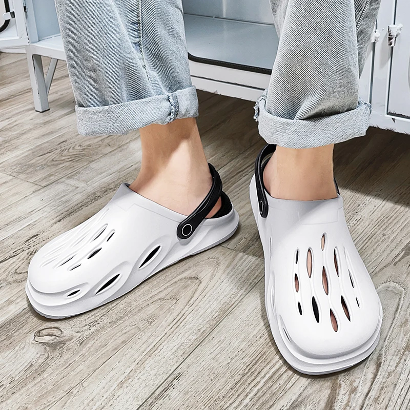 Fashion Mens Sandals Summer Outdoor Hollow Men Sandals Clogs Men Beach Sandals Slippers Non-slip Men Slippers Mens Footwear