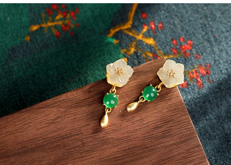 17 stud earrings _04.jpg