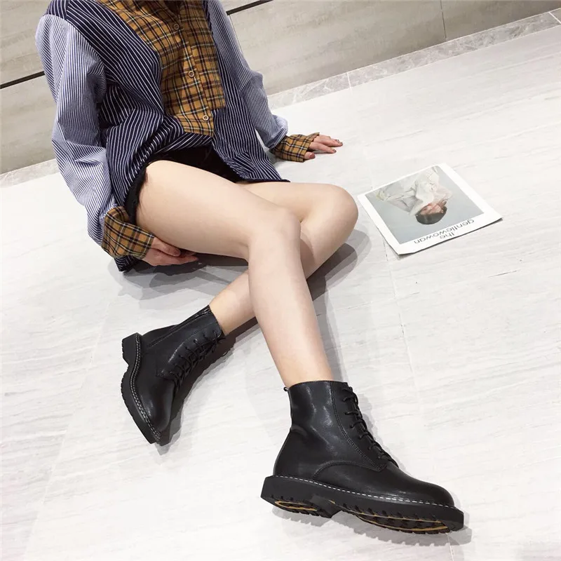 

Bootee Woman 2019 Autumn Boots Low Heels booties Lace Up Women's Rubber Shoes Rain Booties Ladies Round Toe Rock Ankle Retro