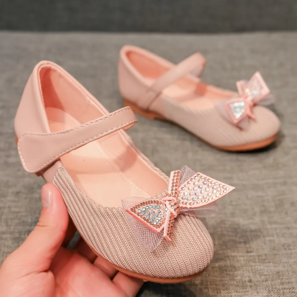 zapatos dorados de fiesta