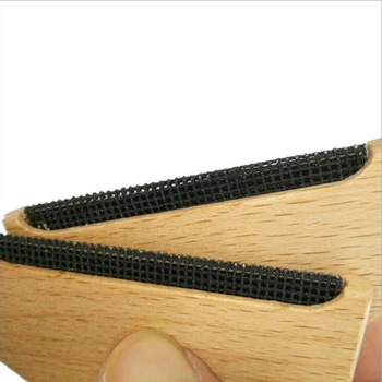 

1pc Wood Lint Remover Clothing Sweater Lint Remover Lint Trimmer Razor Comb Garment Care