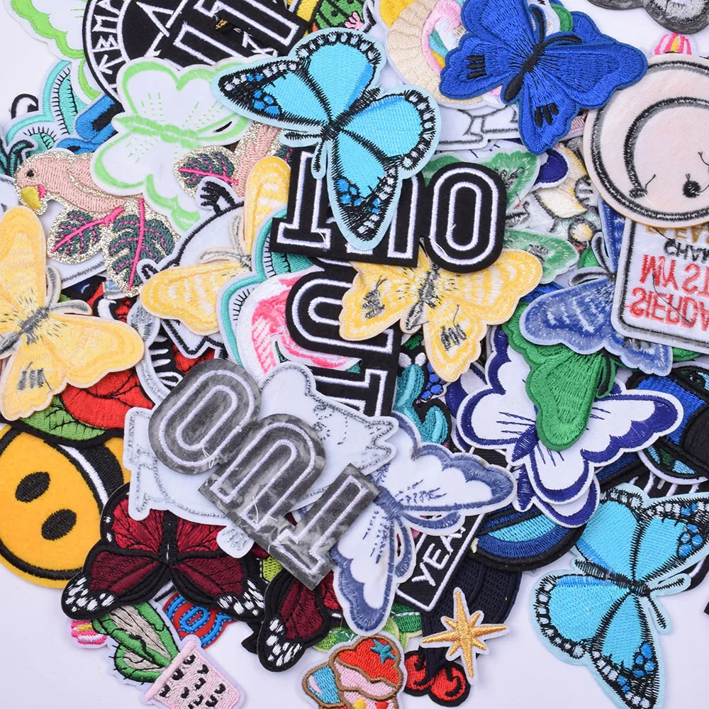 Random Mix DIY Cartoon Pattern Iron-On Patches Embroidery Cloth Chapter Decorative Stickers scrapbook