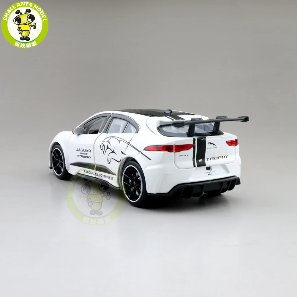 1/32 I-PACE eTROPHY JACKIEKIM литая под давлением Модель автомобиля игрушки для детей Подарки звуковое освещение