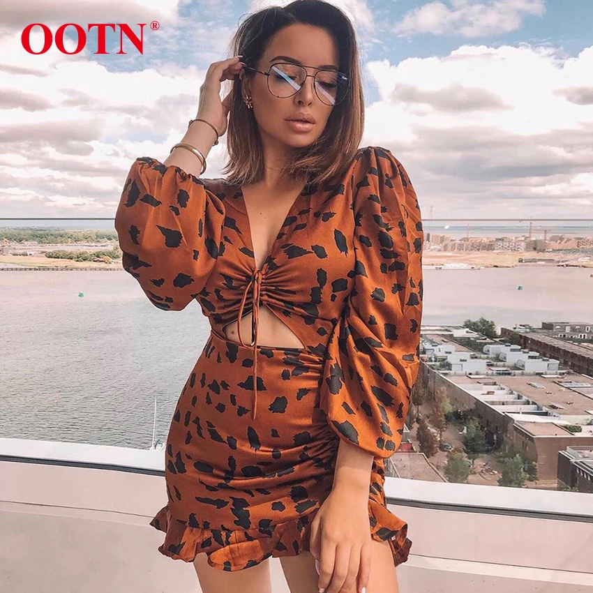Женское леопардовое платье с рюшами OOTN v образным вырезом и пышными рукавами