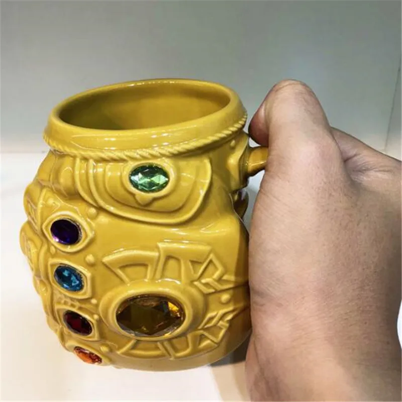 Кофейные кружки Marvel перчатки Таноса кулак аниме керамические чашки Желтые
