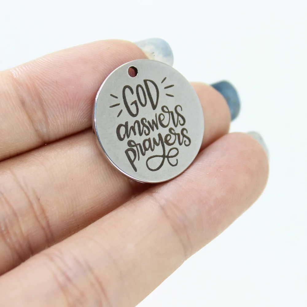 

8Pcs/Lot--22mm God Answers Prayers Stainless Steel Laser Engraved Disc Message Charm Pendant For Diy Jewellery Making