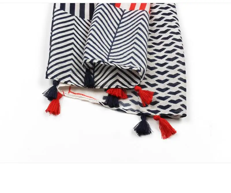 4455495451_590449100