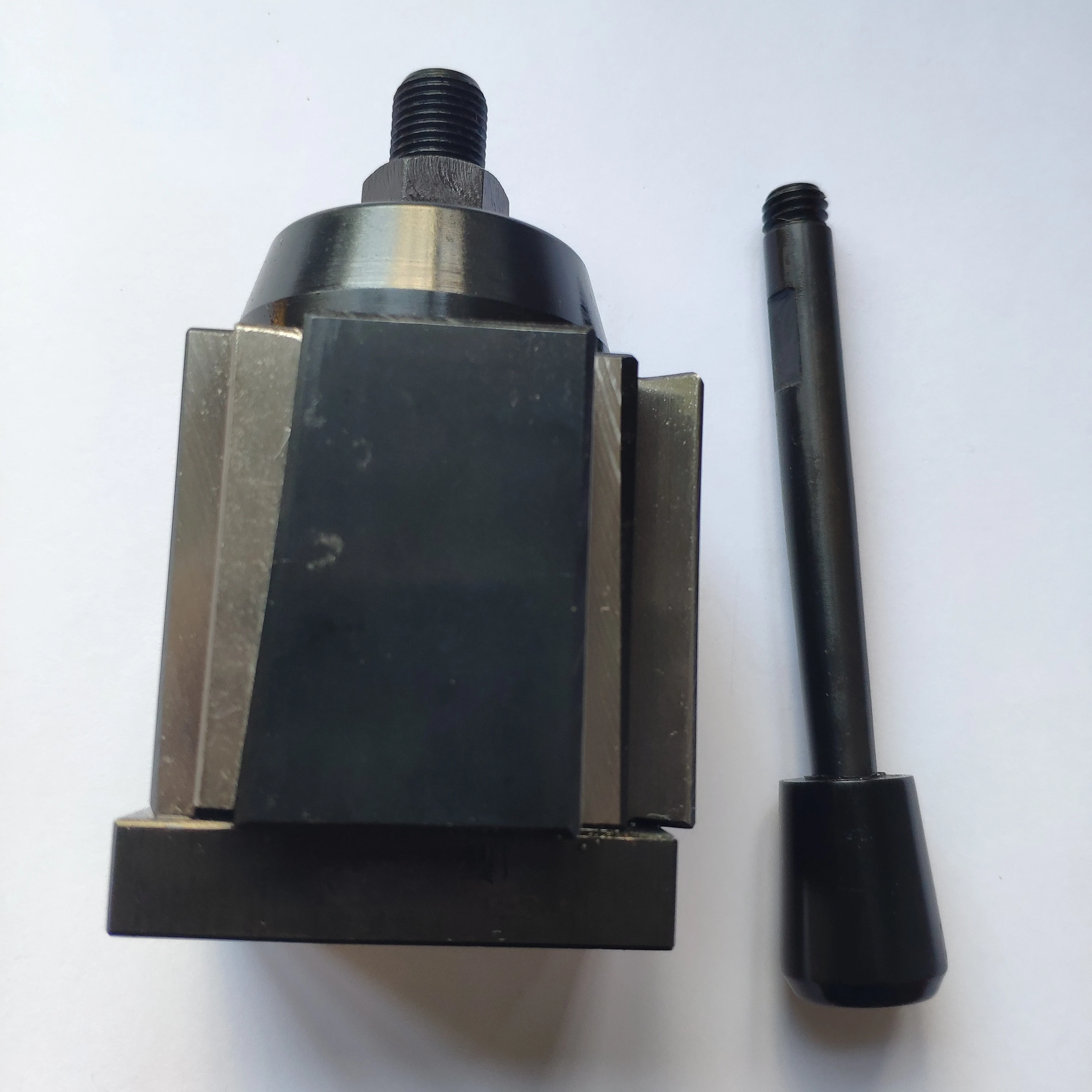 Быстросменный инструмент 250 111|quick change tool post|tool postchange post |