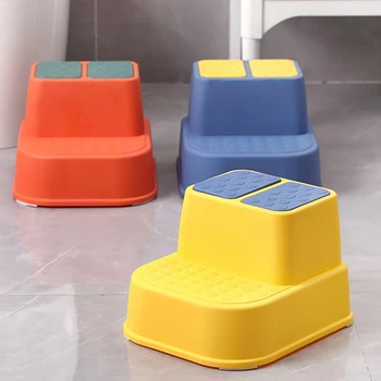 

1PC Toilet Chair Foot Step Stool Non-slip Ladder Wash Stool Plastic Bench for Kids Toddler (Red)