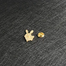 Summer Hot Selling Clothing Cartoon Cute Rabbit Brooch