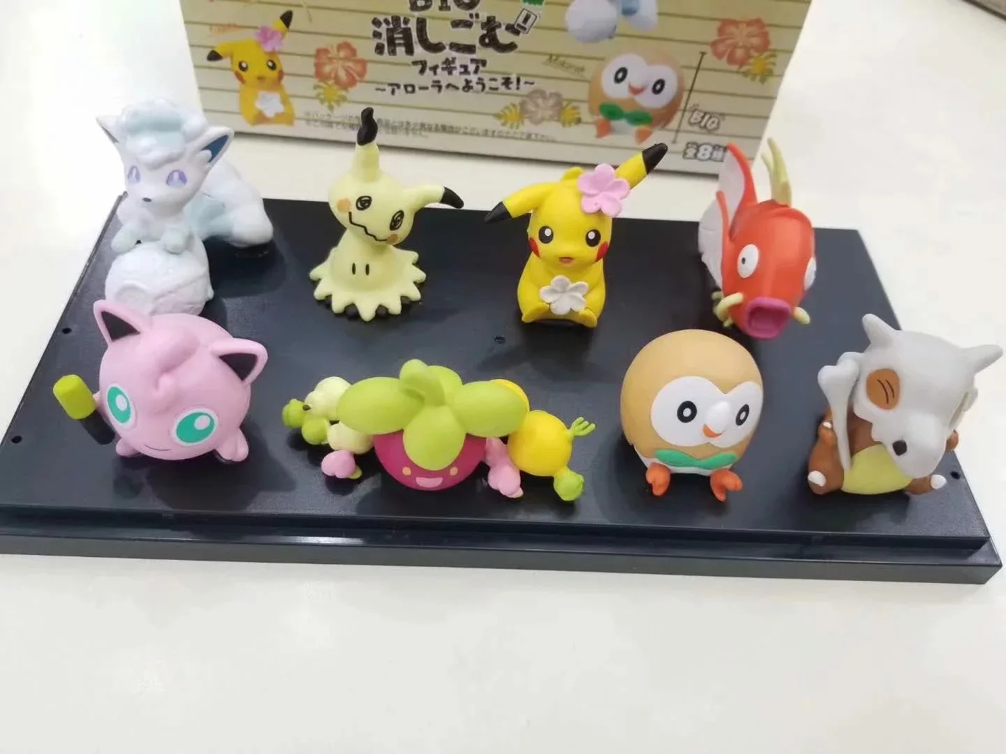 

Pet Elf 8-Elf Pikachu Mini Q Wood Owl Kirby Carp King Capsule Toy Decoration