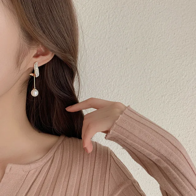 2021 New Arrival Classic Elegant Simulated-pearl Tassel Long Crystal Earrings For Women Fashion Water Drop Crystal Jewelry 1