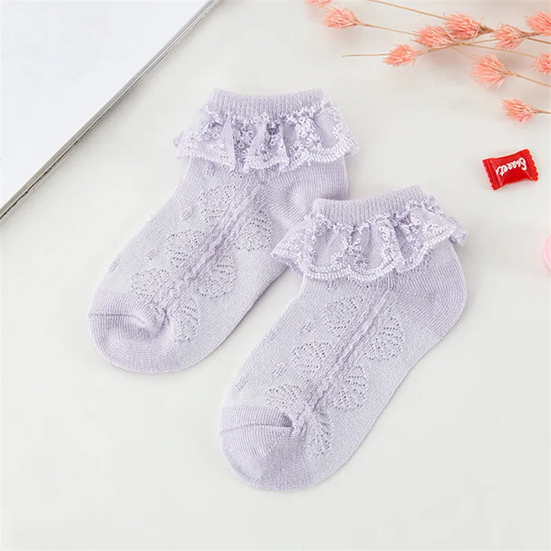 Носки для маленьких девочек кружевные короткие носки принцессы с рюшами цветные конфеты цветы сетчатые хлопчатобумажные носки детские Свадебные аксессуары с оборками - Цвет: Фиолетовый