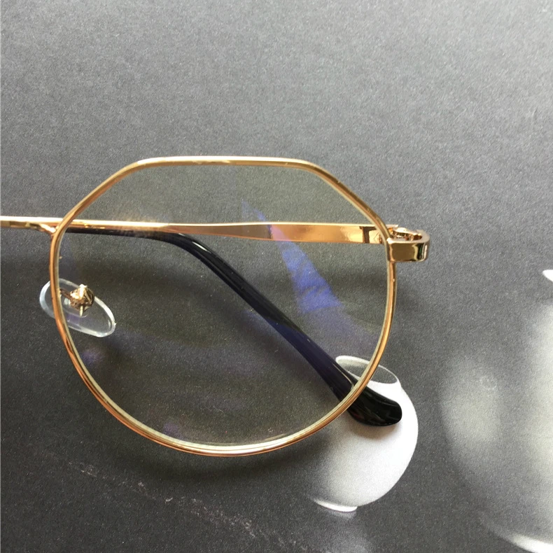 9582063997_424627246