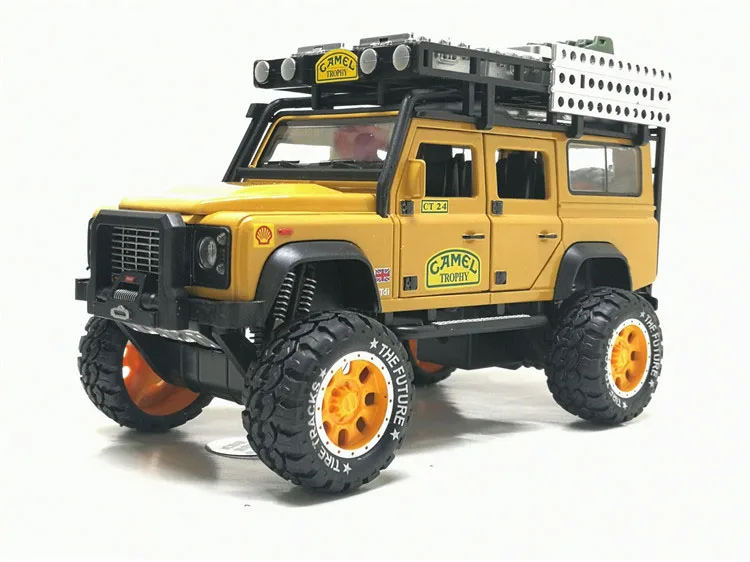 1/28 Diecasts игрушечный транспорт защитник Кубок с верблюдом модель автомобиля звуковой светильник коллекция автомобилей игрушки для детей игрушки подарок