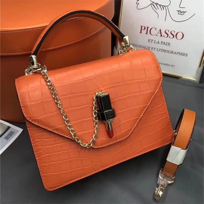 Рисунок 4 - Женский кошелек из натуральной крокодиловой кожи