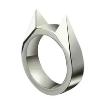 Bague de survie pour hommes et femmes, outil d'auto défense en acier inoxydable, anneau de défense des doigts, couleur argent, or, noir, 1 pièce