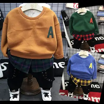 

Children's wear 2019 winter new boy thickening plus velvet bottoming shirt children's stitching sweater + jeans two-piece set