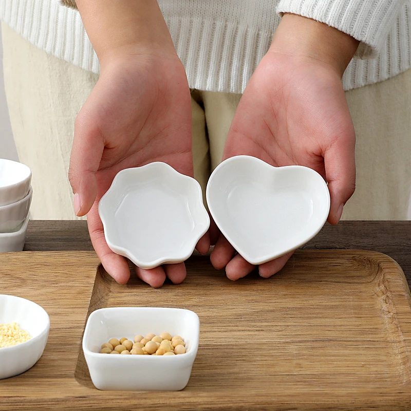 1pc Japanese White Ceramic Dishes Kitchen Seasoning Sauce Vinegar Multi-dish Hotpot Plates