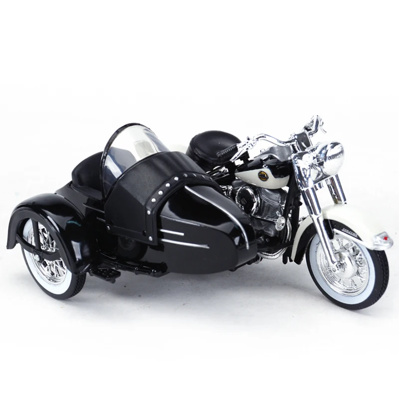 Модель мотоцикла Maisto 1:18 1958 FLH Duo Glide| |