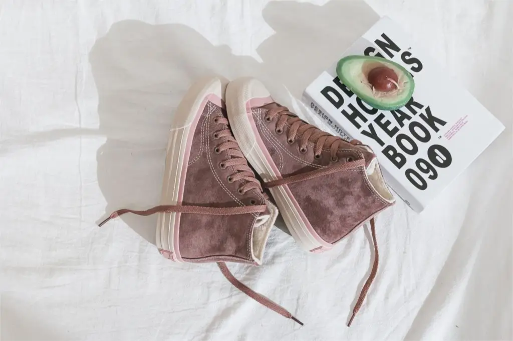 Winter Plush High-Top Women Canvas Shoes Comfortable Flat Warm Breathable Flock Shoes Winter New Fashion Trendy Shoes Women