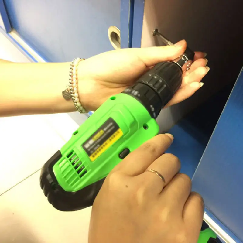 10677234859_205585164