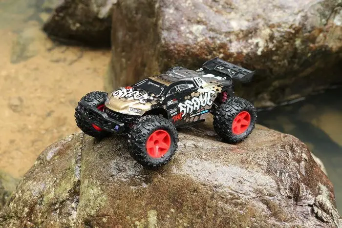 RCtown SUBOTECH BG1518 1/12 2,4G 4WD высокая скорость 35 км/ч внедорожный частичный водонепроницаемый RC автомобиль