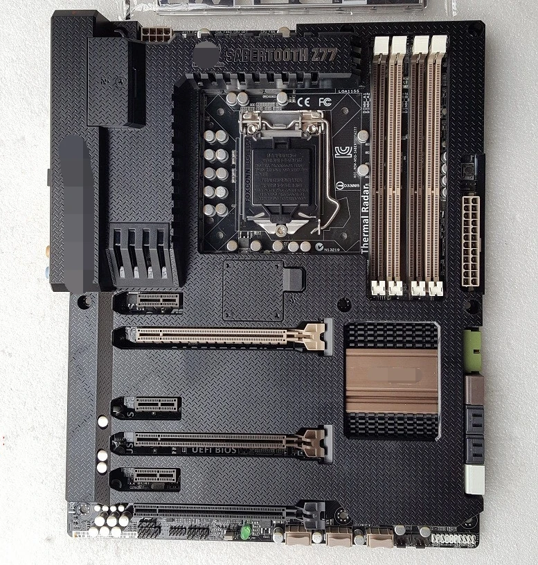 Материнская плата для компьютера ASUS SABERTOOTH Z77 LGA 1155 DDR3 для ...
