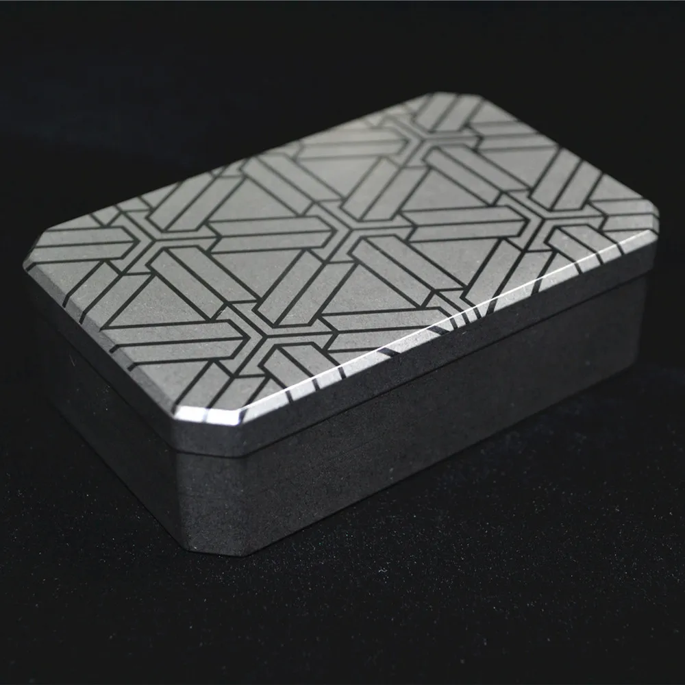 stereoscopic prism EDC Чехол Контейнер титановый для ежедневного хранения металлический ящик для крошечных вещей, чехол с магнетизмом для походов на открытом воздухе - Цвет: stereoscopic prism