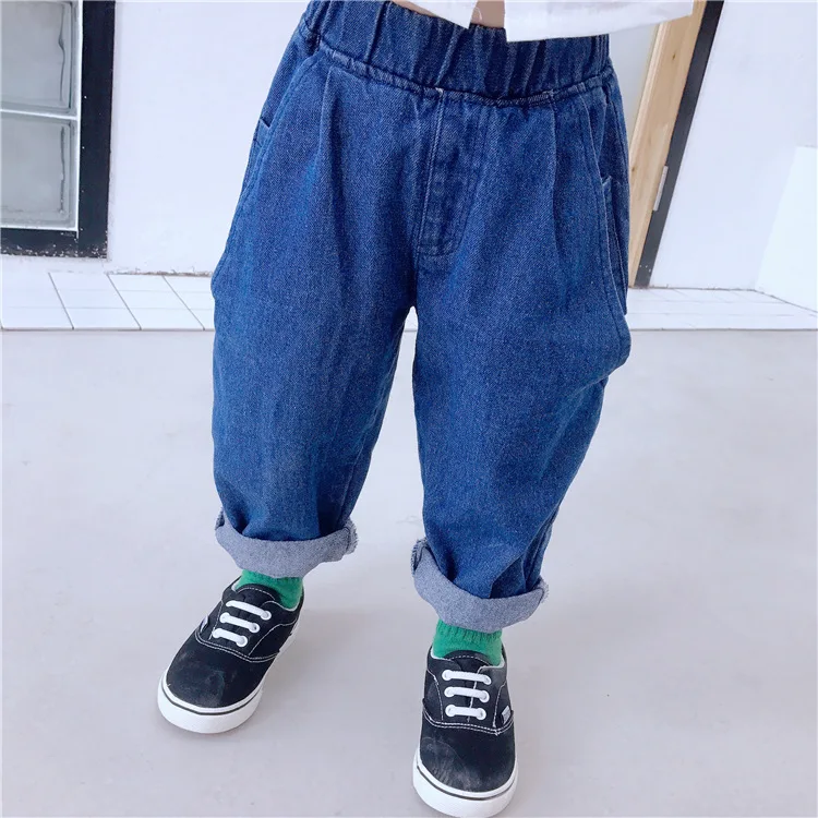 Эксклюзивные Свободные повседневные джинсы в Корейском стиле для мужчин и женщин, детей, с мультяшным рисунком, с ультра-карманами