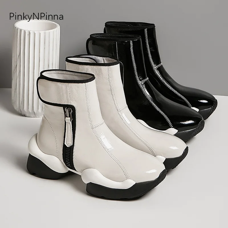 Botas de nieve diseñador futurista para mujer, zapatos de charol de piel de vaca, zapatillas suela gruesa para exteriores, color blanco y negro, talla grande|Zapatos planos de mujer| -