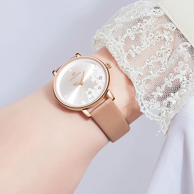 

Women Watch NAVIFORCE Fashion Casual Quartz Watches Ladies Leather Waterproof Wristwatches Gift For Girl Relogio Feminino 2020