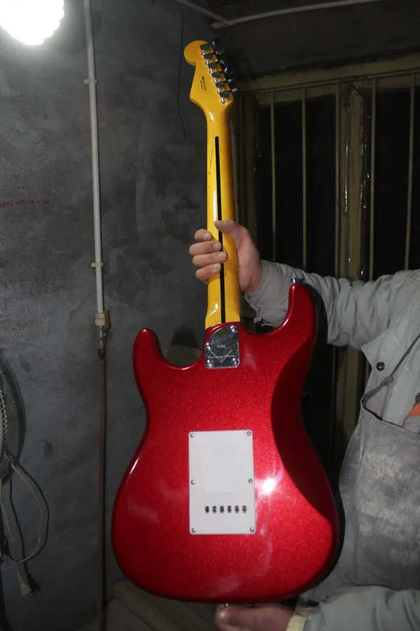 Фабрика custom shop новейшие пользовательские конфеты Apple Red ST электрогитара