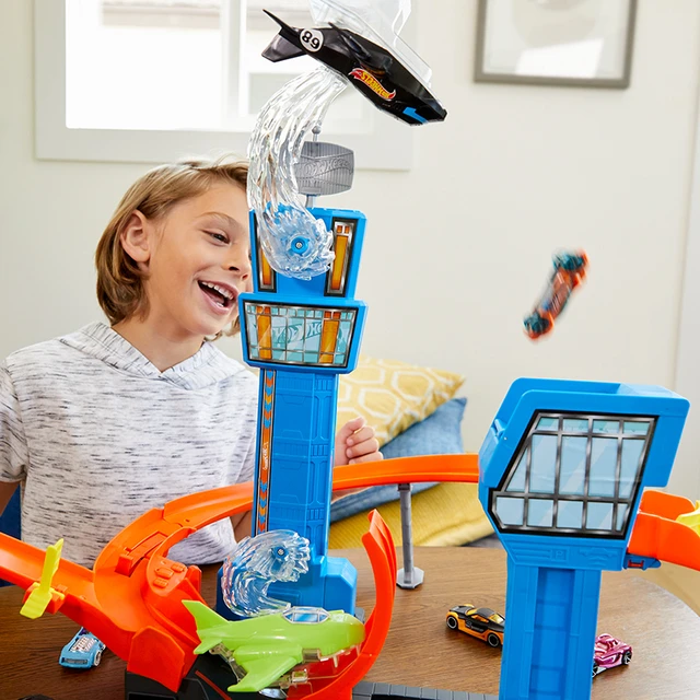 Hot Wheels Gfh90 Jet Jump Airport Track 