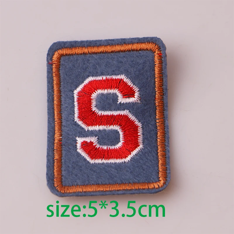 2 Pcs Cartoon Decorative Patch Girl, earth icon Embroidered Applique Patches For DIY Iron on Badges Stickers on a backpack