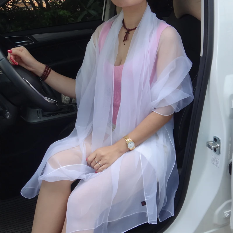 纯白色