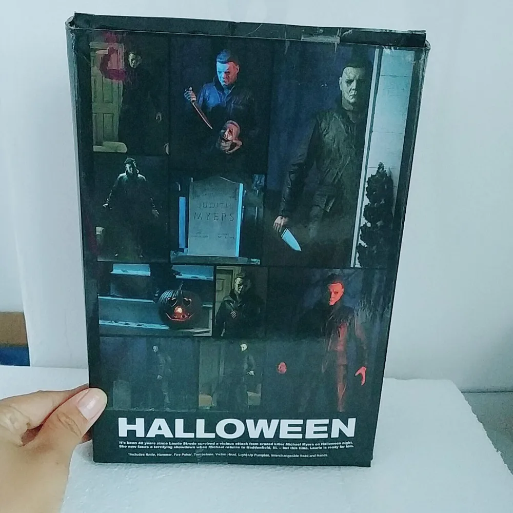 18cm Original NECA Ultimate Michael Myers Pumpkin With Led Light Halloween Action Figure Model For Kids Halloween Gift