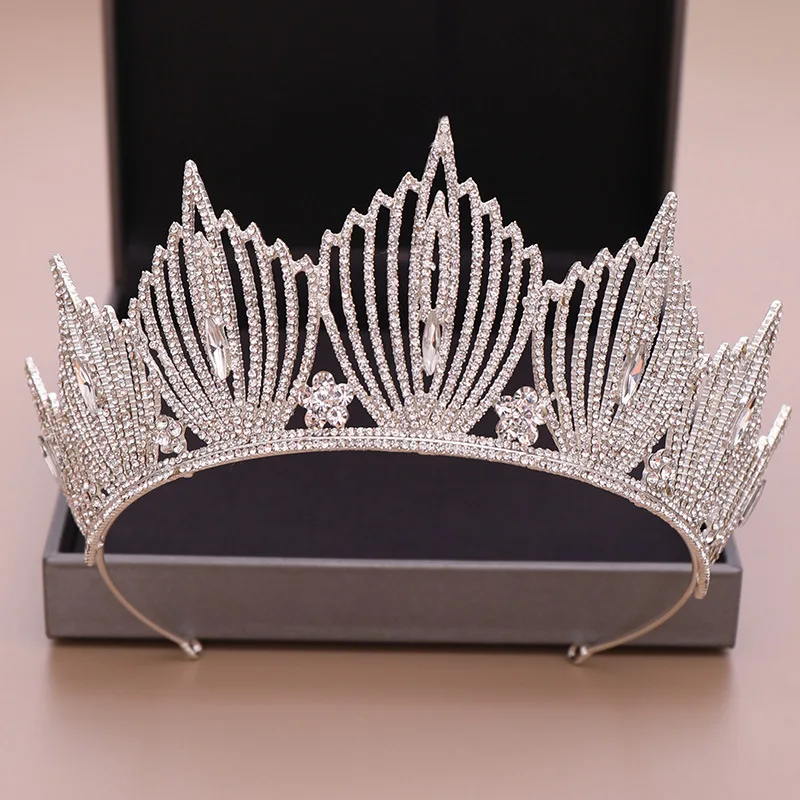 

Korean Style New Style Handmade jing zhi xin niang Headdress Crown Luxury Glorious Crown Marriage Toast Formal Dress Hair Access
