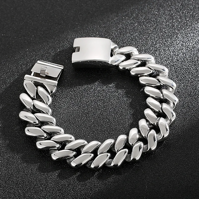 

Fashionable Men's Stainless Steel Casting Wide Jewelry European and American Punk Style Diamond Titanium Steel Bracelet