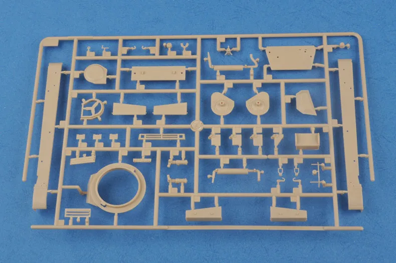 TRUMPETER собранная модель 1/35, венгерский светильник "Trudy" III(C40), танк 82479