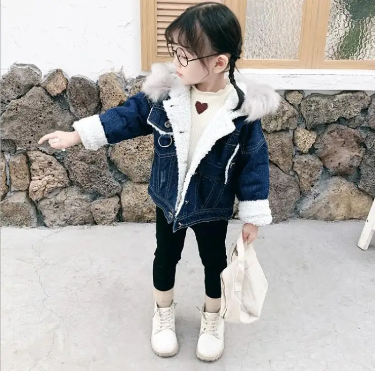 Winter Girls Jackets Fur Hooded Children Windbreaker Letter Jackets Velvet Thickens Warms Coats For Girls Cute Baby Clothes