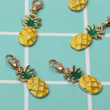 

1 Pcs New Pineapple Fruit Keychains Charms Tropical Fruit Key Chain Ring Women Bag Purse Pendant Keyrings For Car Styling