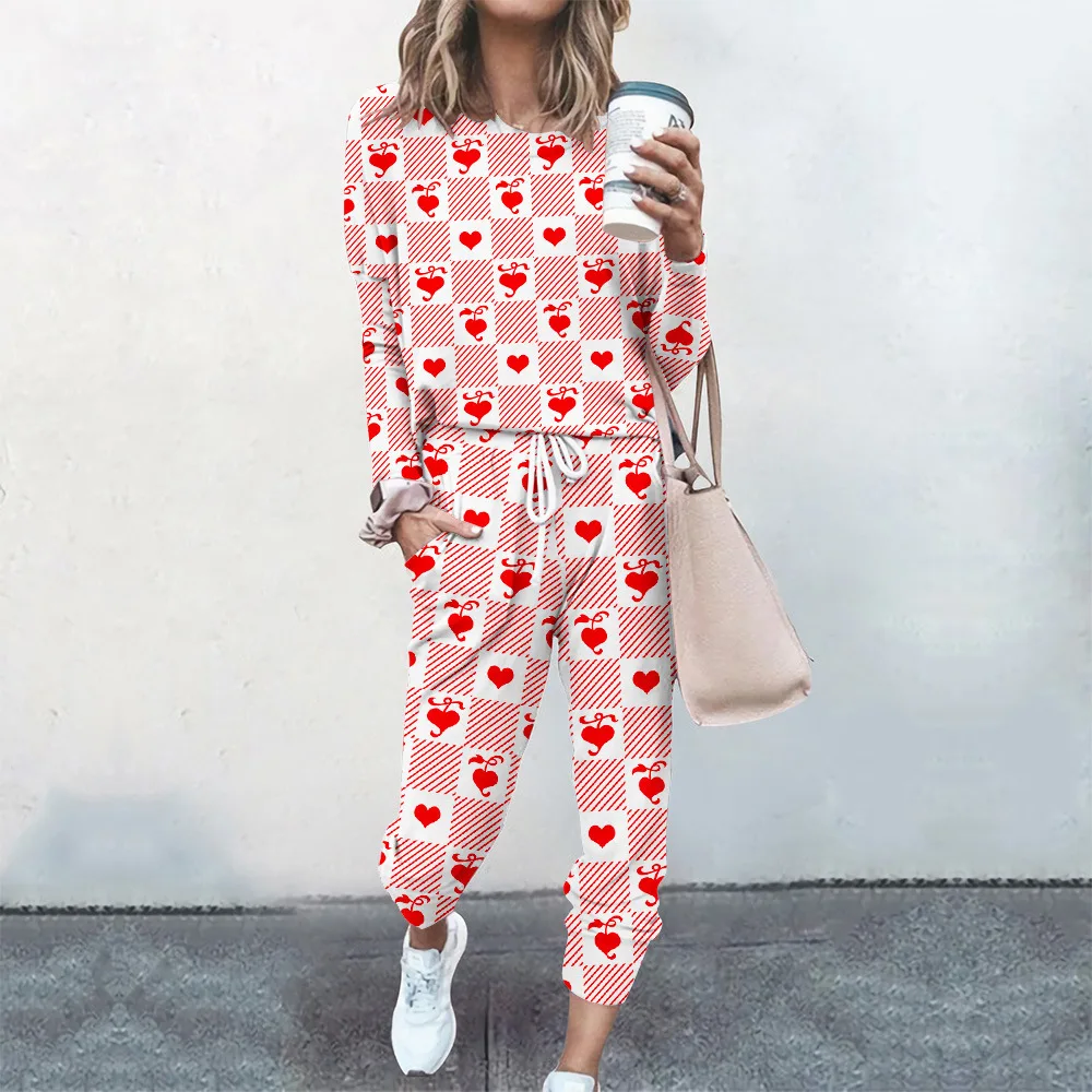 

Women 2 Piece Sets Pullovers Cloting Long Sleeve Heart Print Female Tops And Elastic Waist Pant Casual Streetwear Tracksuit 2021