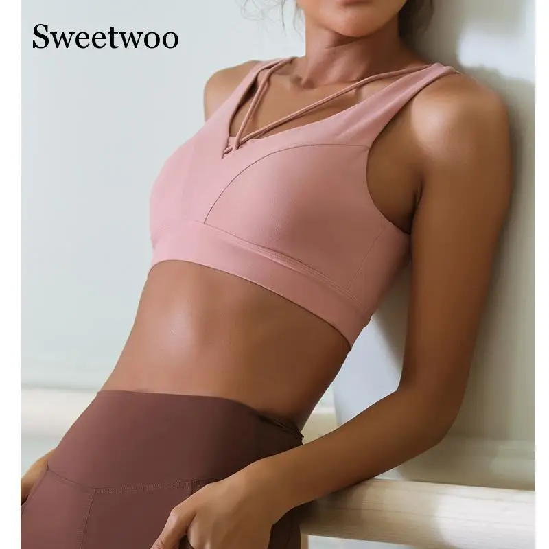 SWEETWOO, новинка, спортивный бюстгальтер, топ, высокая эффективность, на бретелях, бюстгальтер для тренировок, сексуальный, с вырезами, топ для йоги, спортивная одежда с подкладкой, спортивная одежда для женщин, для тренажерного зала