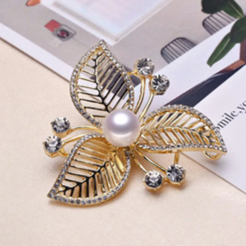 

2019 High Quality Natural Freshwater Pearl Brooch Pearl Peacock Brooch Gold Color Feather Pearl Jewelry For Women Gift