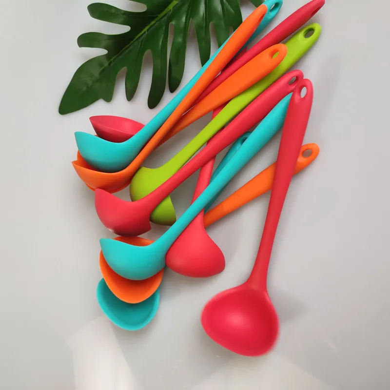 1PC Silicone Ladle Spoon Long Handled Soup Spoon Slightly Curve design Spoons FDA Grade Kitchen Utensils Cooking Tools XB 016