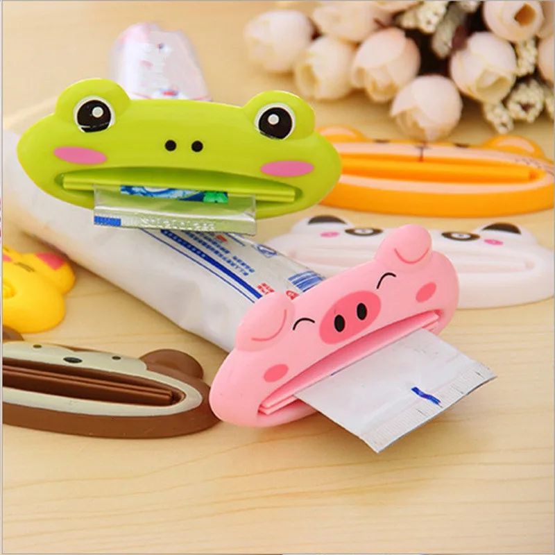 

1pcs Cute Animal multifunction squeezer / toothpaste squeezer Home Commodity Bathroom Tube Cartoon Toothpaste Dispenser A3071